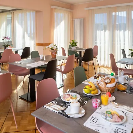 Hotel Rondinella 2*